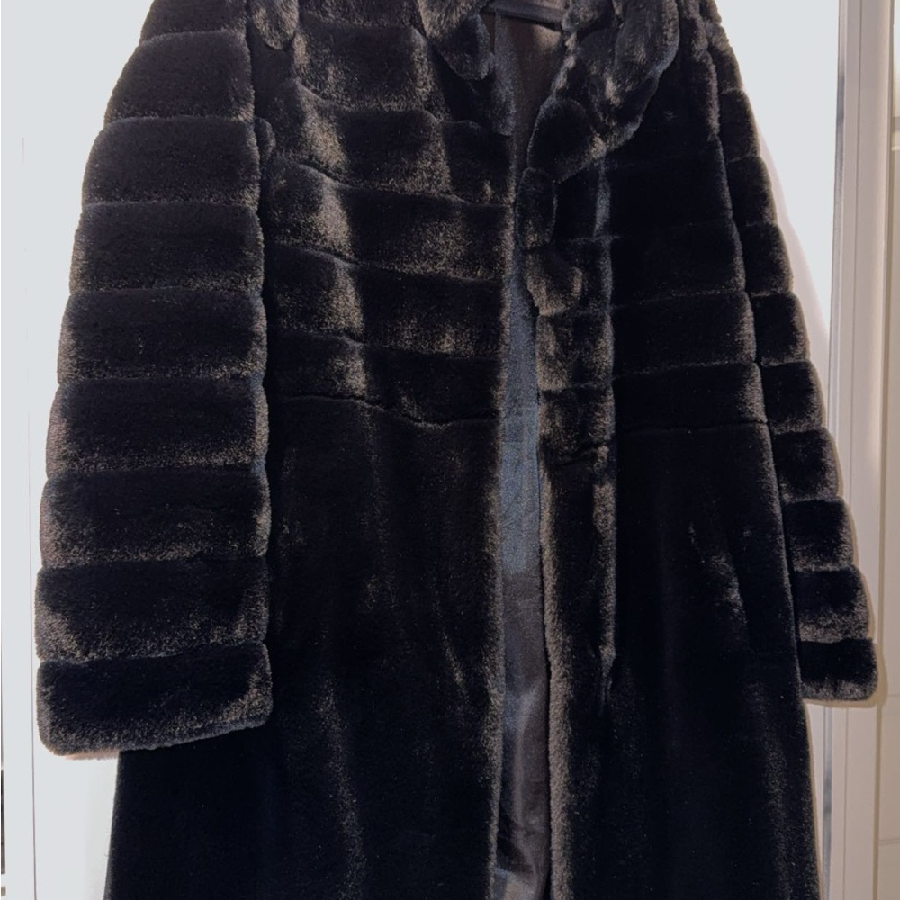 Luxurious Black Faux Fur Coat